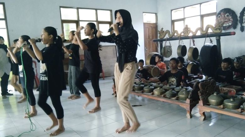 Persiapan SDN Babadan 01 Menjelang Lomba Seni Karawitan Dalam Rangka HUT ke-454 Kabupaten Madiun